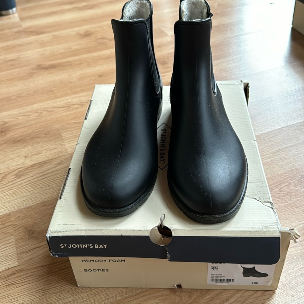 St. John’s Bay Castine Rain boots